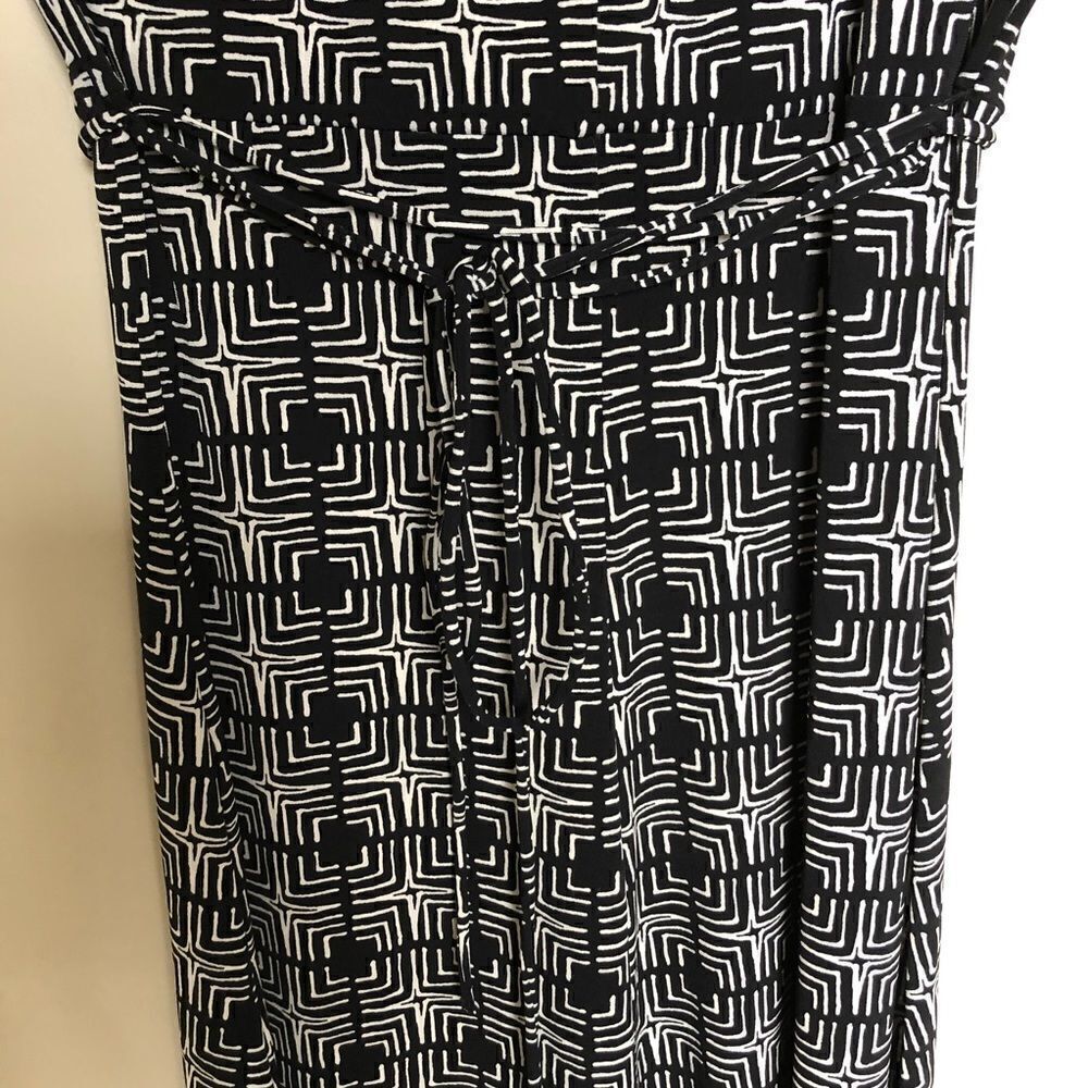 Axcess Black/White Geometric Print Midi Dress Size Small - Picture 10 of 12